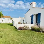 Maison Moderne Pour 5 Personnes A *