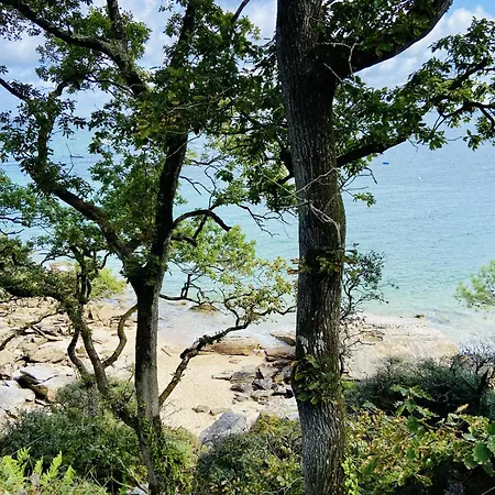 Maison Moderne Pour 5 Personnes A *